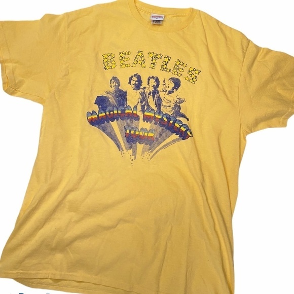 Junk Food Beatles Magical Mystery Tour Tee Med - Picture 2 of 4